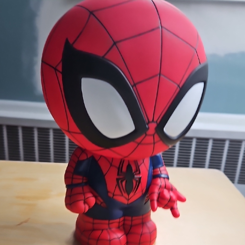 Spider-Man Figural Bank - Picture 11 of 12